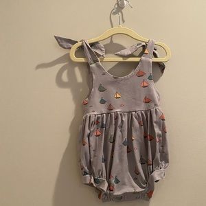 Charming Mary Tied Bubble